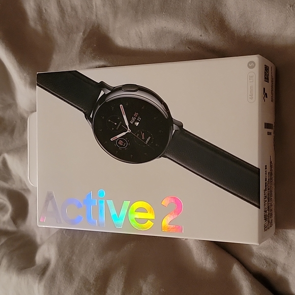 44mm Samsung Galaxy Active2 Smart Watch in Black - Picture 10 of 11